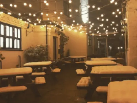 The Crown and Cushion Hotels in Windsor