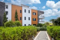 NEW Luxury Ocean View Stay at The Shore Blue Bay Hotels in Sint Michiel