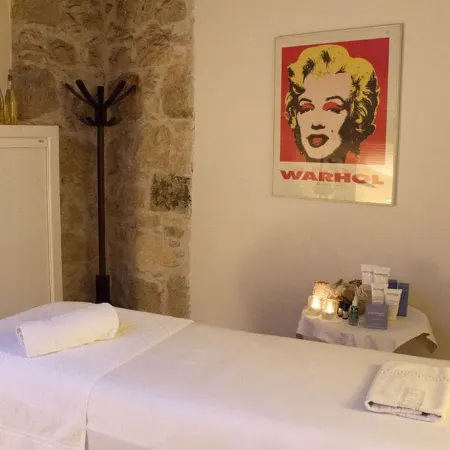 Le Windsor, Jungle Art Hotel