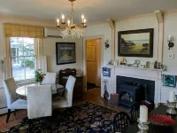 Elms of Camden Hotels in Camden