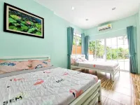 Canary Pool Villa Bangsaen