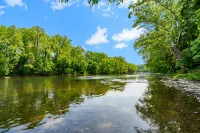 Tranquil Escape - Hot Tub, Fire Pit, Kayaks Hotels in Page County
