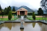 Rose Bowl Guest House Homestay - Homestays