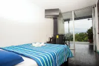 El Faro Containers Beach Hotel