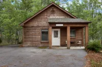 Mountain Retreat - Deck, Fire Pit, Grill, WiFi Hotels in Berkeley County