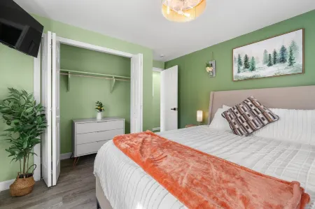 Coastal Retreat • 2Br Near Beaches & Mystic