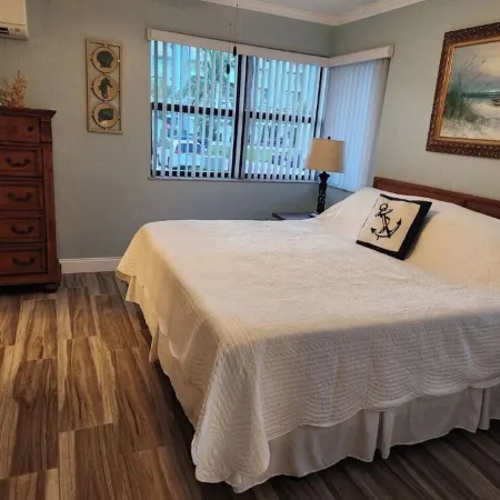 Beachfront with Private Pool ~ 1 Bedroom w/ King Bed & FREE PARKING at the Beach
