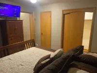 Spacious Beautiful Omaha Retreat - 2BR/1BA Apartment with All-Inclusive Hotels in 