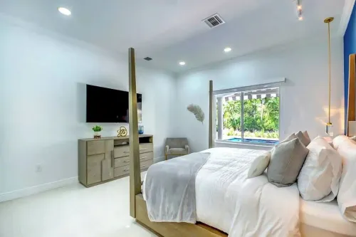 Miami 5Br Villa w/ Heated Pool, Games & BBQ L01