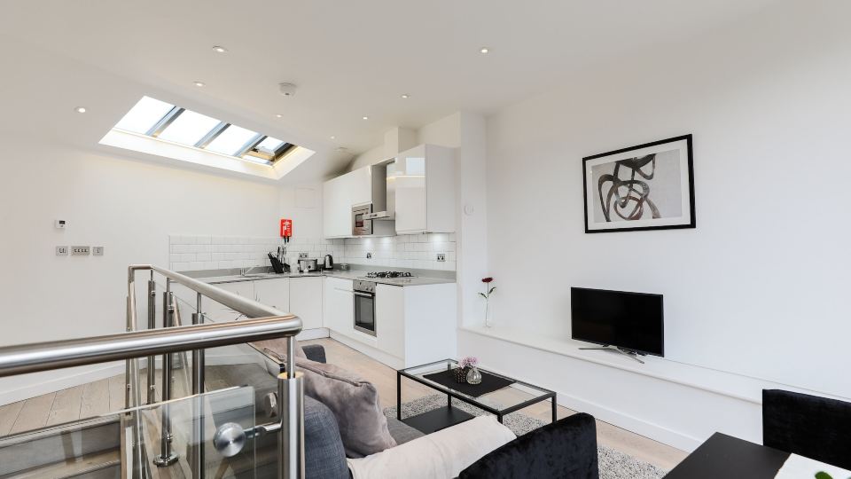 Trafalgar Square by Excel Apartments