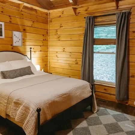 "Alpine Hills" Cozy Hideaway RRG Cabin w/ Hot Tub