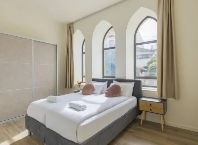 The Pearl of Nachlaot Apartments