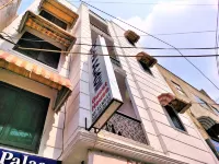 Hotel White Palace,Nizamuddin Railway Station