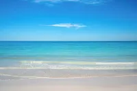 98 Steps to the Beach - Retreat with Pool Access