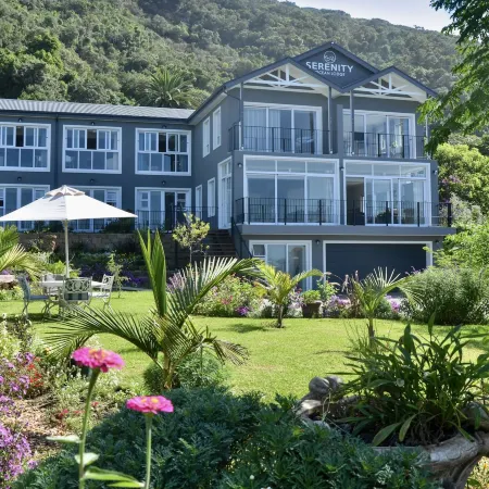 Serenity Ocean Lodge