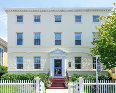 Francis Malbone House Hotels in Newport