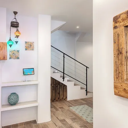 Hostal Perla Blanca Altea Отели в г. Альтеа