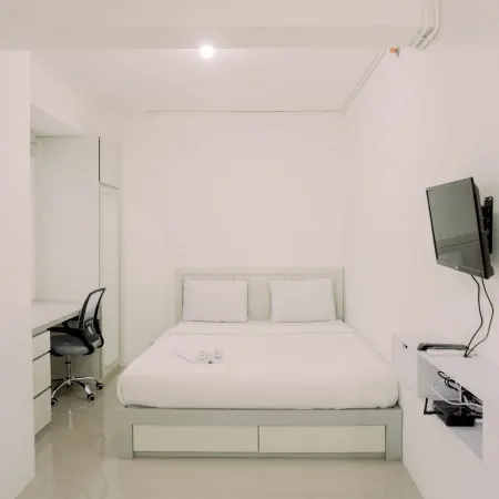 Cozy Stay Studio at Urbantown Serpong Apartment