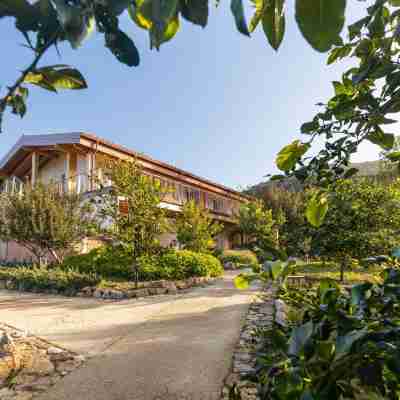 Domu Bresca Hotel Exterior