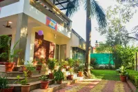 Surya Kiran Miramar Hotels near Miramar Beach