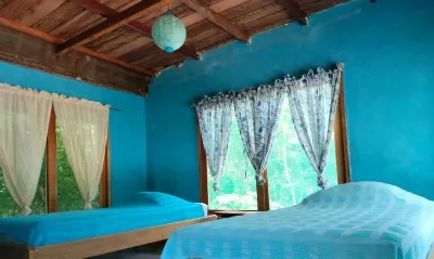 Tambo Marina Ecohostal - Hostel Hotels in Санта Вероника