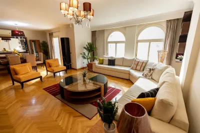 Oak Orchid Opulent 2 Br Apartment with Walk-in Closet Hoteller i Maadi