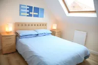 Riverside Cottage, Whitby,  overlooking the River Esk Hotels near Whitby Abbey