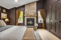 Romantic Getaway in Ellicottville Close to Everything!