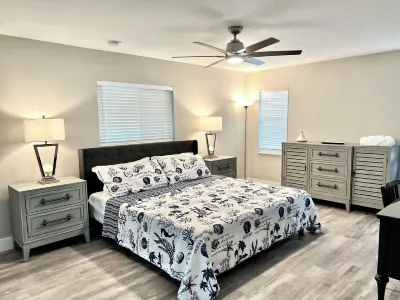 Cozy 3-Bed 2 Bath in Lovely Port Charlotte with Heated Pool and Optional Boat. Hotels near HomeGoods