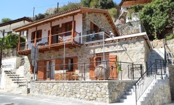 Konatzin Tou Massou by Raise