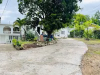 Adorable 1BR Cottage Walk to the Beach Priory Hotels in Priory