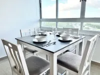 NEW! Couple’s Getaway! With Ocean Views+Balcony+Pool+Private Beach+Near Eateries