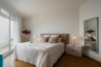 Casa Oliva-Panorama: Large designer apartment, fantastic views, heated pool