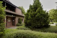 High quality equipped, cozy apartment with terrace & large garden Hotels near Strand von Dangast