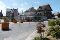 Beautiful apartment 82 m² 100 m from the sea 1000 m² large garden