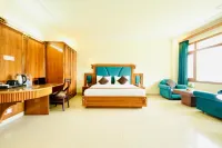 PAX HOTEL SPRING SOLANCE 150 MTR FORM GANDHI CHOWK