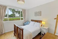 Modern character cottage 10 minutes to Mount Gambier on picturesque small farm