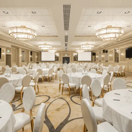 The Ebrington Hotel Отели рядом с достопримечательностью «Гилдхолл»