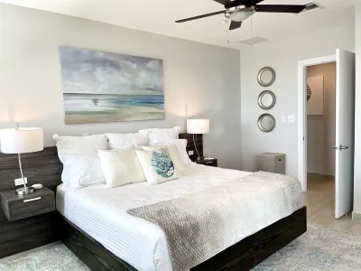 PRIVATE PENTHOUSE VIEWS on the TOP/5th FLOOR!! 1 Bedroom Condo at SUNSET CARIBE!