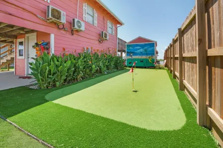 LUXURIOUS BEACH RETREAT WITH THE BEST FISHING AND OCEAN VIEWS IN ALL OF SARGENT!