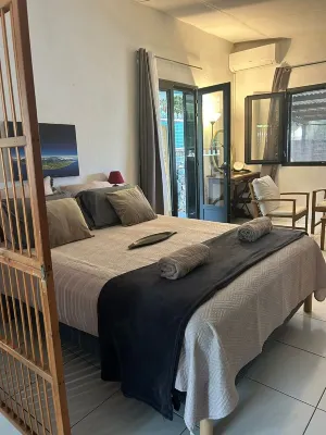 LA Saline LES Bains Bord DE MER UN Logement DE Prestige