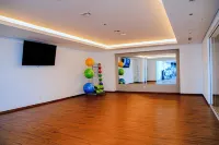 Beachfront 1-bedroom luxury condo at Encantame Towers by the Sea of Cortez. - Gym