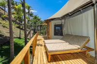 WAVEFRONT TEAK GLAMPING PARADISE