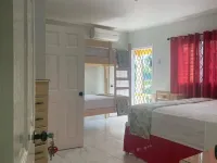 Beautiful Villa with Private pool, Hotel in zona Whispering Seas