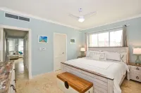 Playa Turquesa D-301 Premier Beachfront Ocean View 100mbps Wifi
