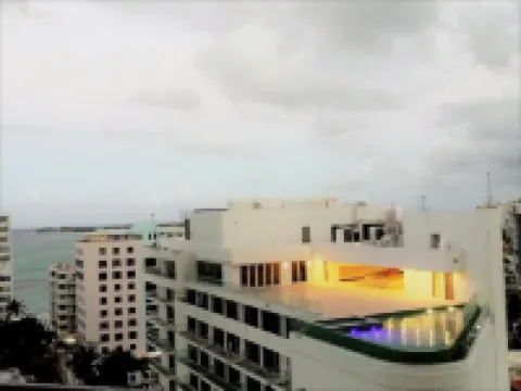 GORGEOUS 2BD/2 BATH ON THE BEACH! DESIGNER APT.LUX! BEST LOCATION.