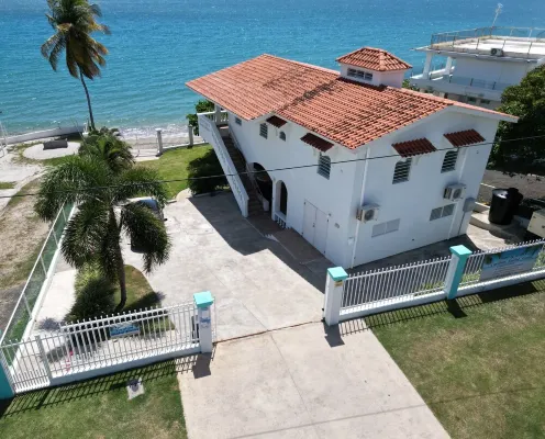 BEACHFRONT Gated "Beach Bliss" House, Directly On The Beach