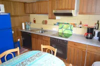 Chalet am Bergflüsschen mit Sauna & Riesentrampolin & Waldschwimmbad