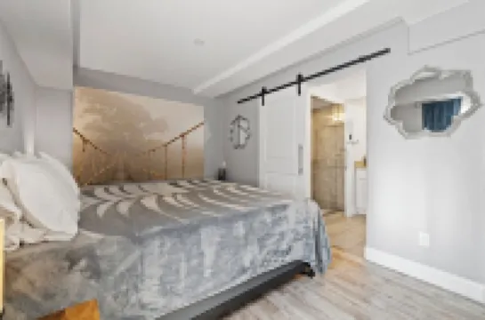 Relax & Unwind: Hot Tub/Pool, King Beds, Steam Shower, Sleeps 8, Great Location! Hotels in Castle Rock