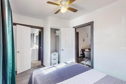 Charming house in amazing Albuquerque with WiFi, AC